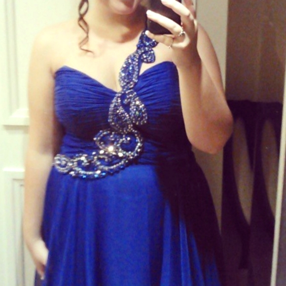 Prom Dress - Picture 1 of 2